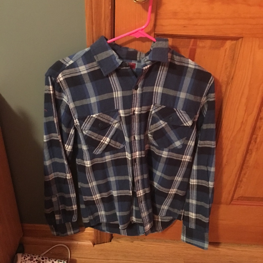 Flannels/ Button Ups - image 4